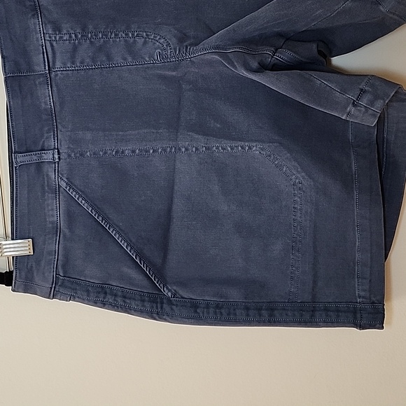 NWT Spanx Shorts Stretch Twill Shorts Hiking Women's Gray Denim Shorts Size XL - Picture 10 of 16